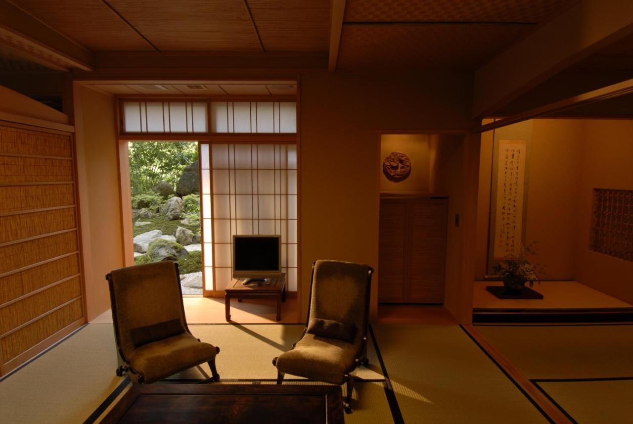 Gora Kadan Hotel Hakone Exterior photo