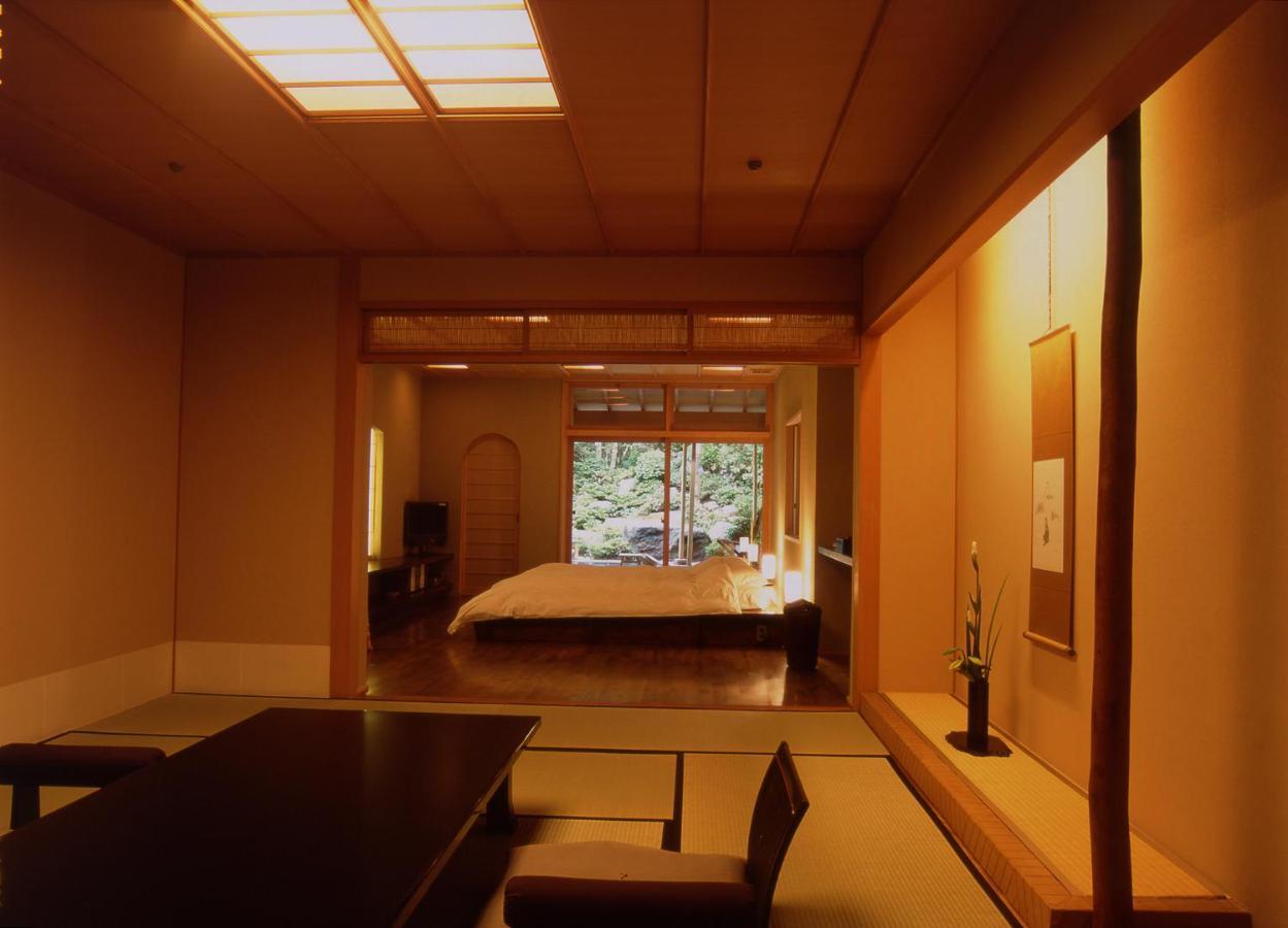 Gora Kadan Hotel Hakone Exterior photo